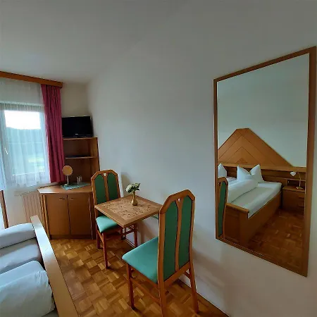 Landgasthof Hasbauer Bed & Breakfast Klein Sankt Paul